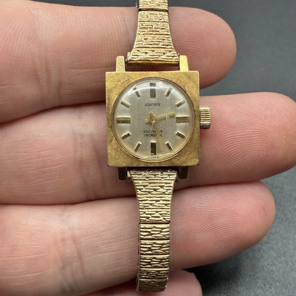 Vintage Nastrix 17 Jewels Incabloc Swiss Watch Unicoc 20 Microns Gold Runs